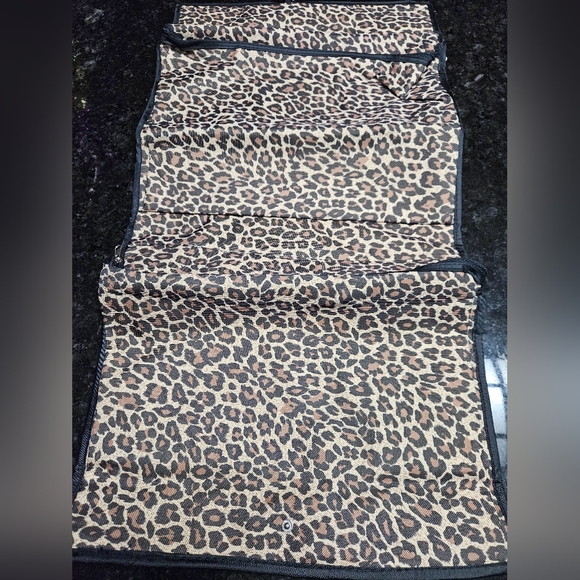 For Your Eyes Only Multi-Pocket Travel Cosmetic Makeup Travel Handbags NEW - Picture 3 of 12